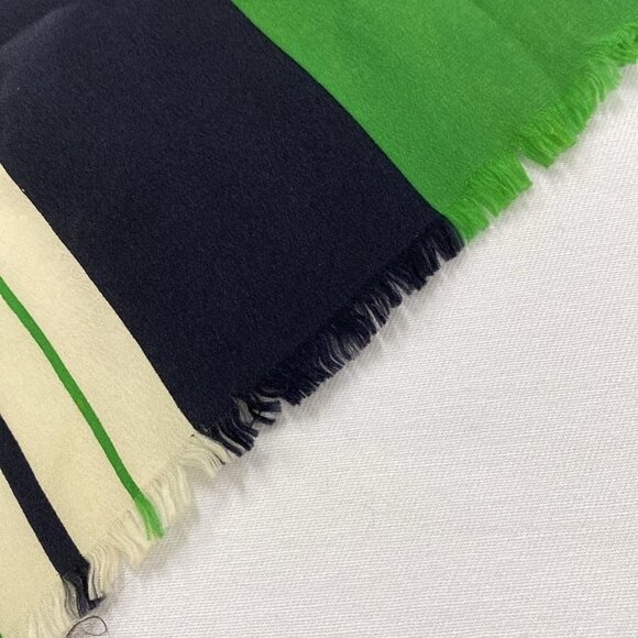 Auth CHANEL - Green Cream Navy Silk Scarf - Picture 3 of 14